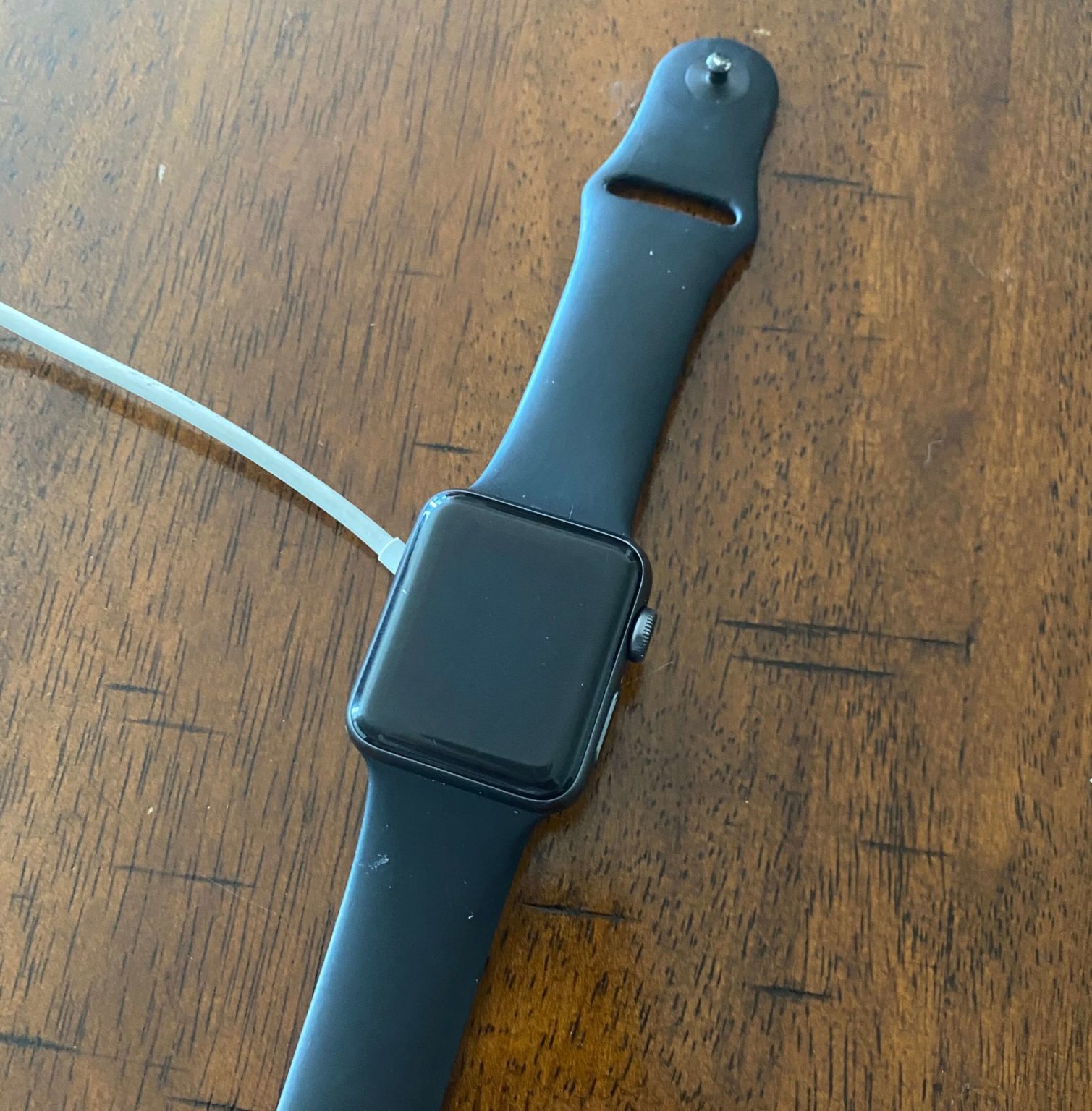 My Apple Watch Series 6 Won't Charge. Here's The Fix! | UpPhone